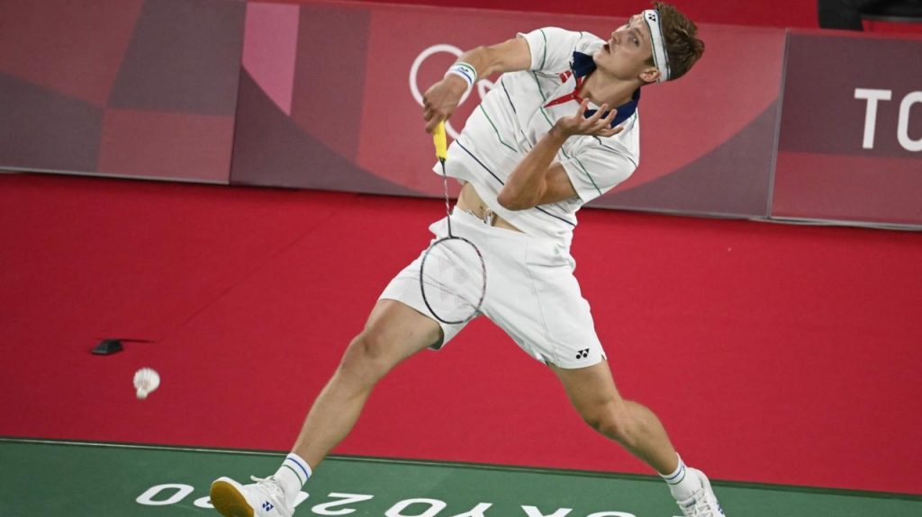 Induk Organisasi Bulu Tangkis Indonesia PBSI Karya Ilmiah